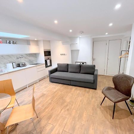 Two Bedroom Flat With Private Patio In Battersea Londen Buitenkant foto